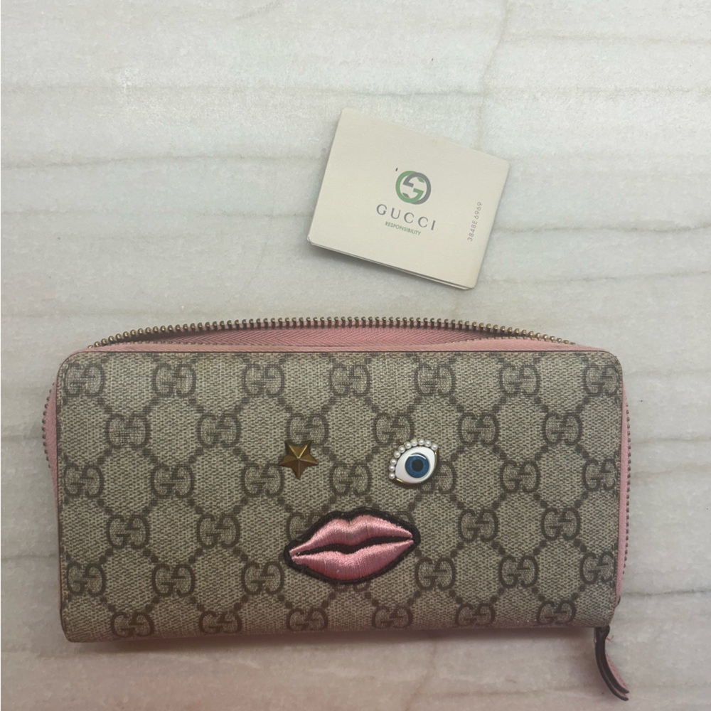 Gucci GG monogram star/eye/lip Full Zip Continental Wallet
